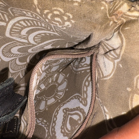 Clark - Picture 3 of 3